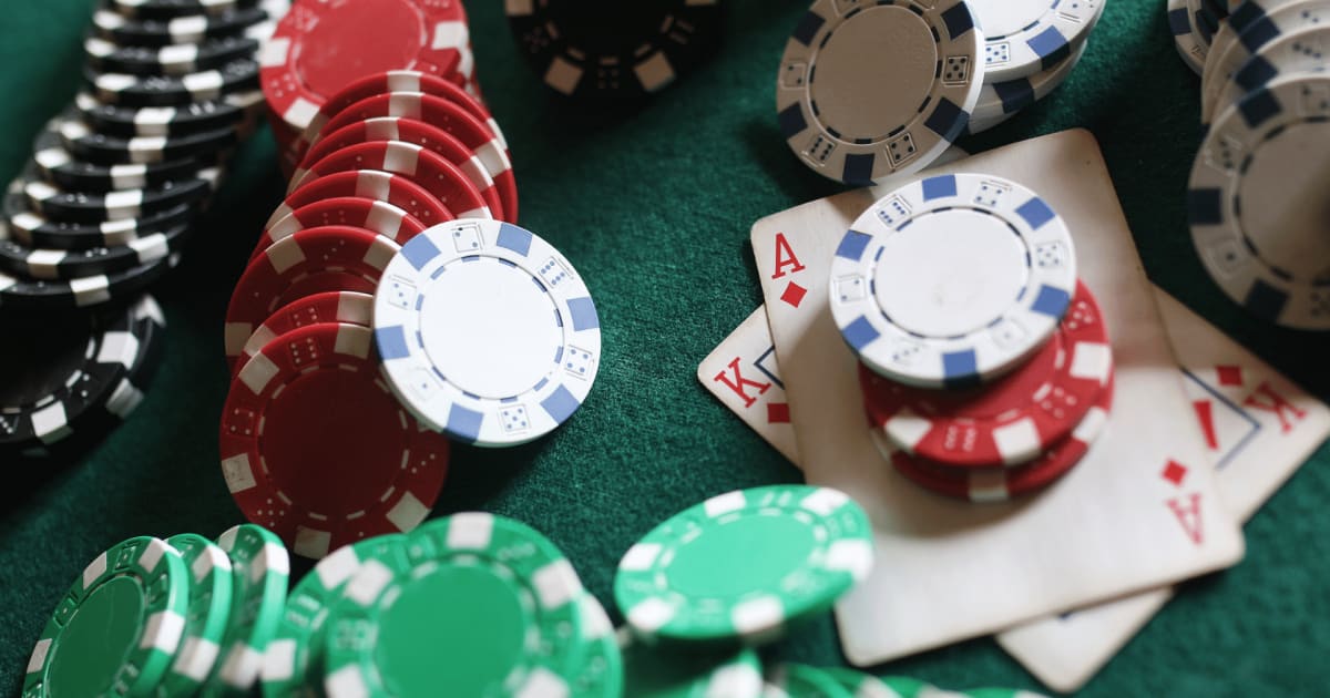 Aplikasi Game Poker Uang Asli untuk Pengguna iOS